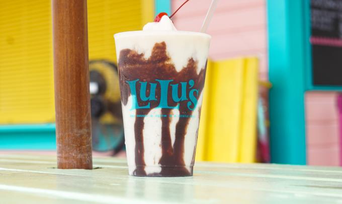 Bushwacker at LuLu's restaurant in Gulf Shores